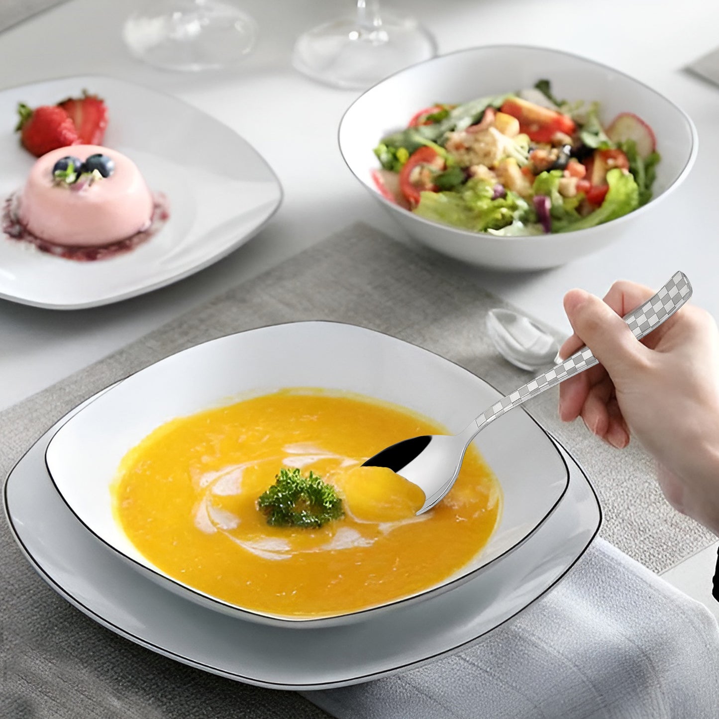 6 Pieces Stainless Steel Premium Dinner Spoon Set, 16 cm, Silver, Checks Design